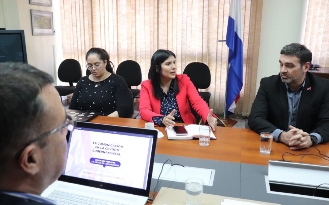 Taller interactivo de comunicación en MOPC busca mejorar la relación con los ciudadanos