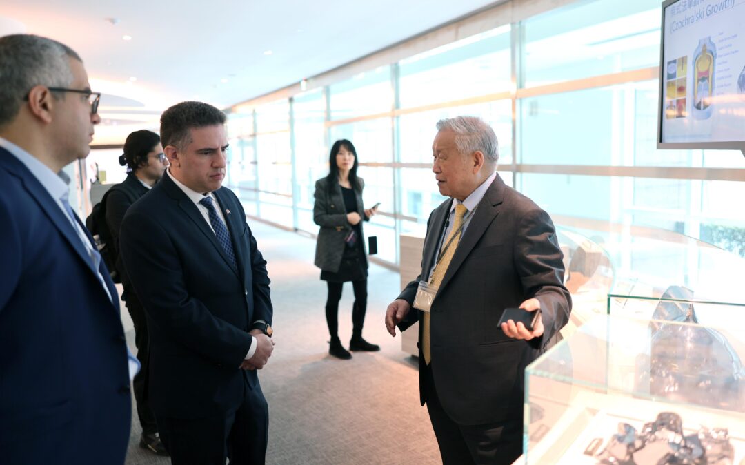 Ministro del MITIC se reúne con líderes tecnológicos en Taiwán