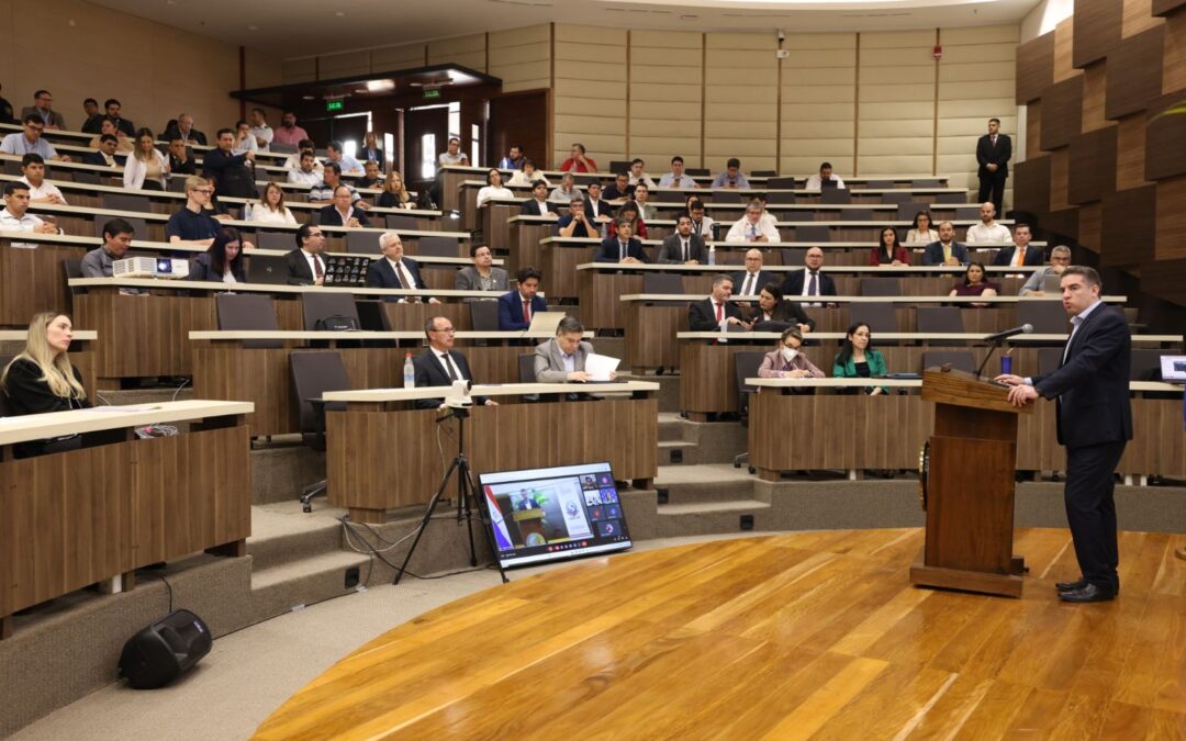 “La seguridad en línea es un compromiso compartido por todos los sectores de la sociedad”, afirma Ministro de MITIC