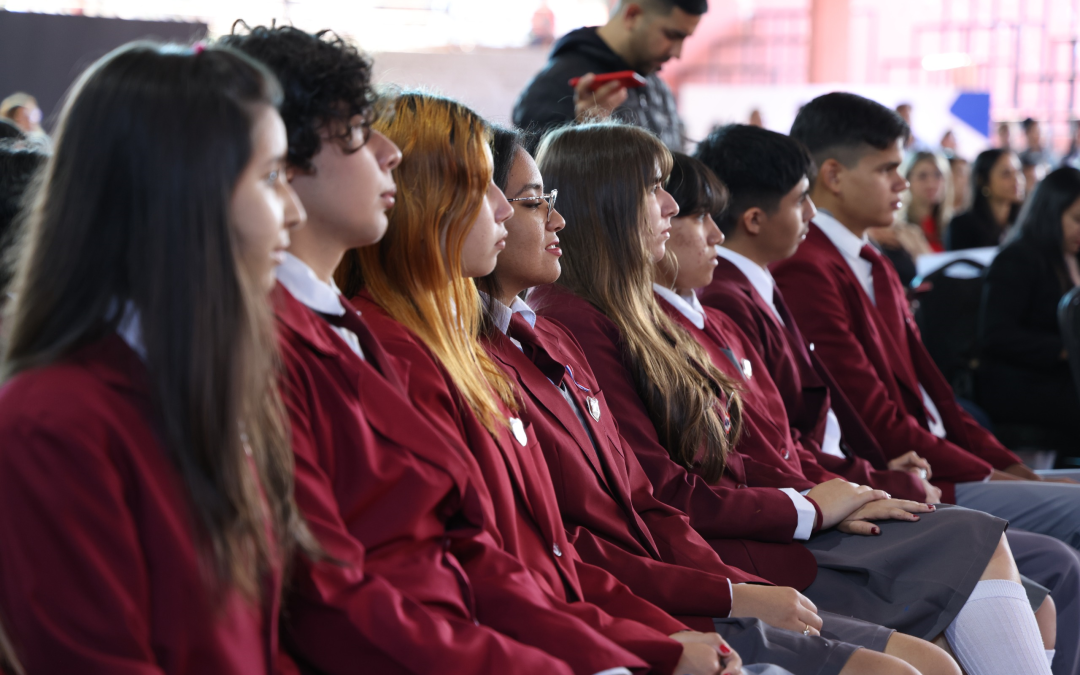 Jóvenes Conectados proyecta capacitar en línea a más 30.000 estudiantes