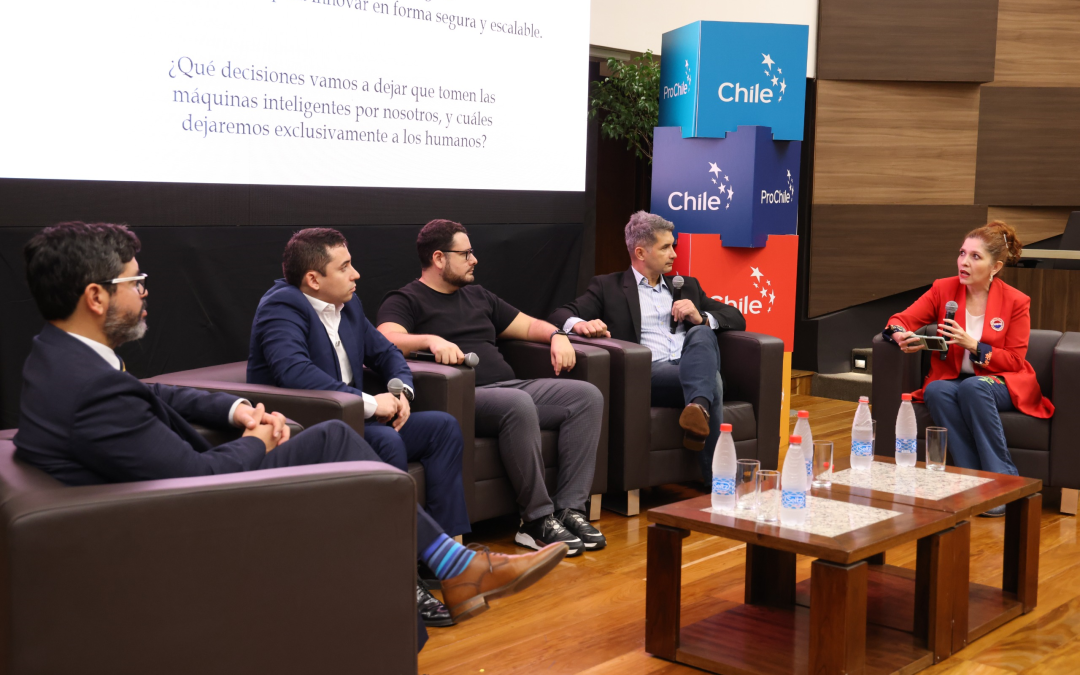 MITIC modera panel sobre casos de éxito de la IA en el sector empresarial