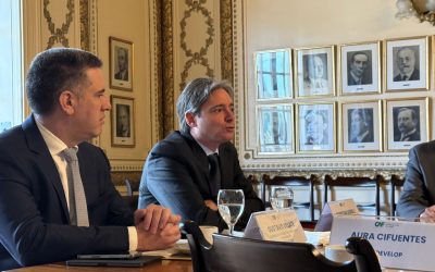 Ministro Villate representa a Paraguay en taller de CAF sobre infraestructuras públicas digitales