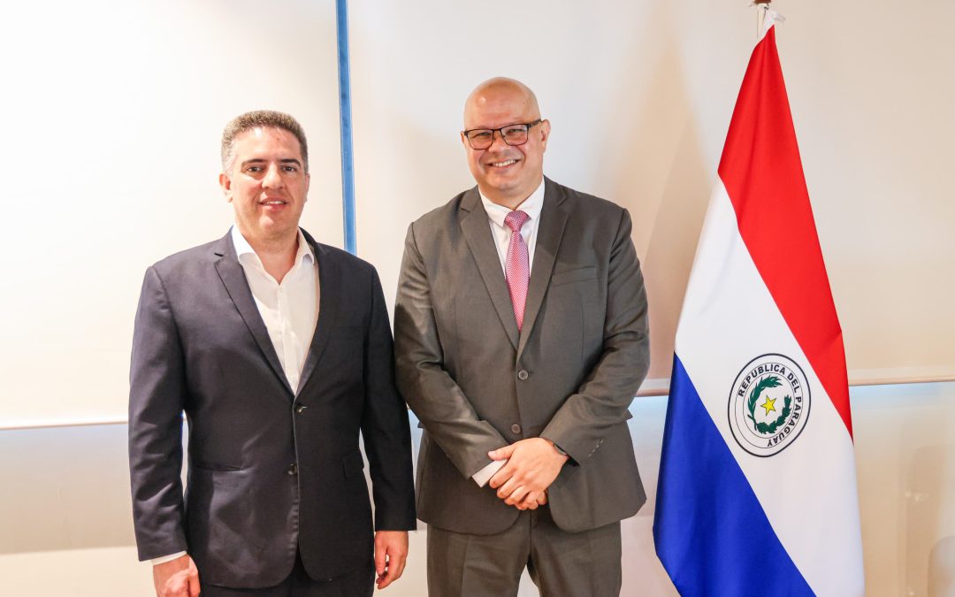 MITIC y MEF fortalecen coordinación para acelerar la transformación digital del Estado