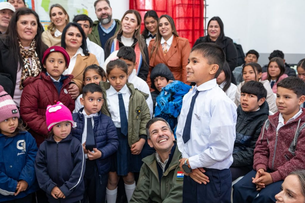 Gobierno del Paraguay une inclusión social e inclusión digital para expandir la conectividad en todo el país